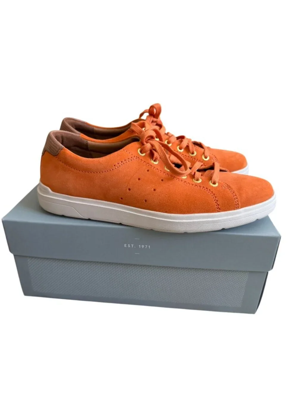 ROCKPORT Men’s Total Motion Orange Sneakers Size 7